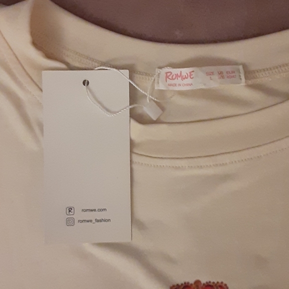 Romwe Crop Top - Picture 3 of 8